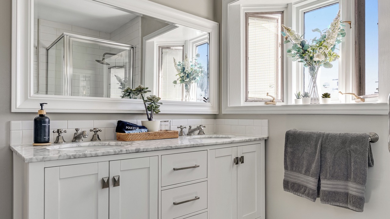 Photo of Bathroom in Belmont Shore