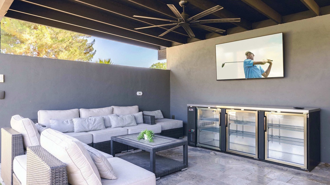 Photo of Outdoor in Avant
