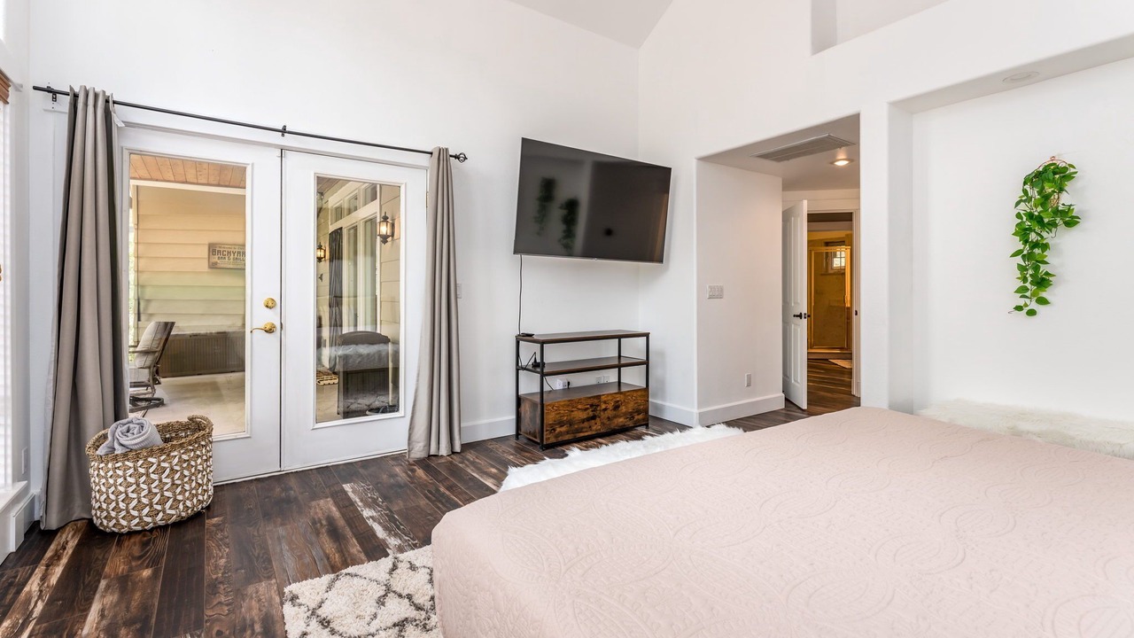Photo of Bedroom in Coarsegold