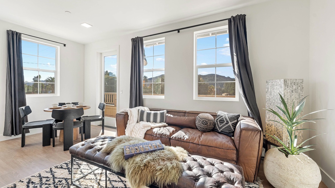Photo of Livingroom in Los Alamos
