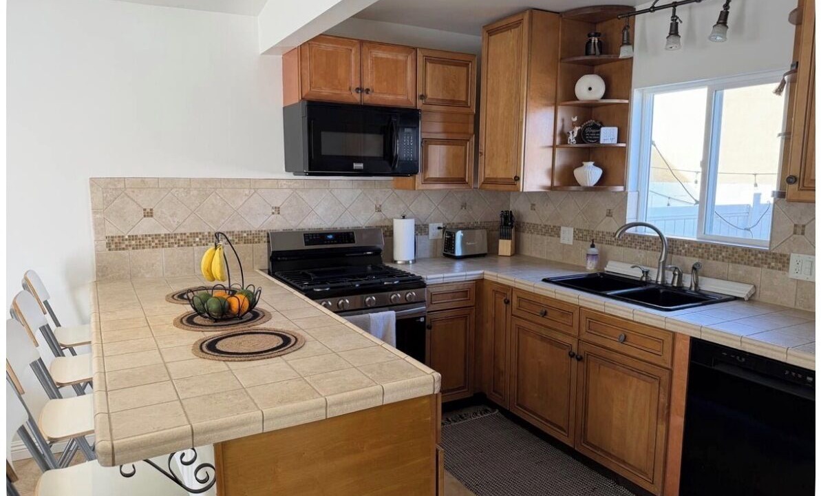 Photo of Kitchen in Lomita