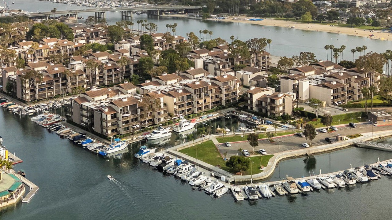Photo of Others in Harbor