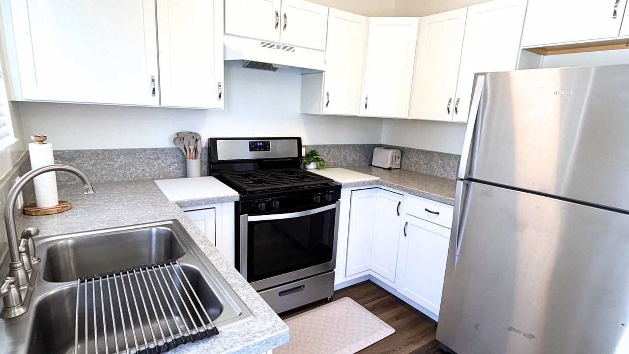 Photo of Kitchen in Mid-Wilshire