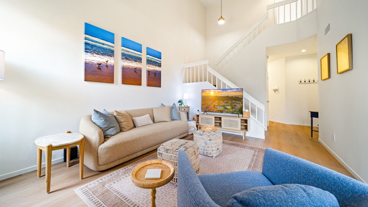 Photo of Livingroom in Carmel Valley