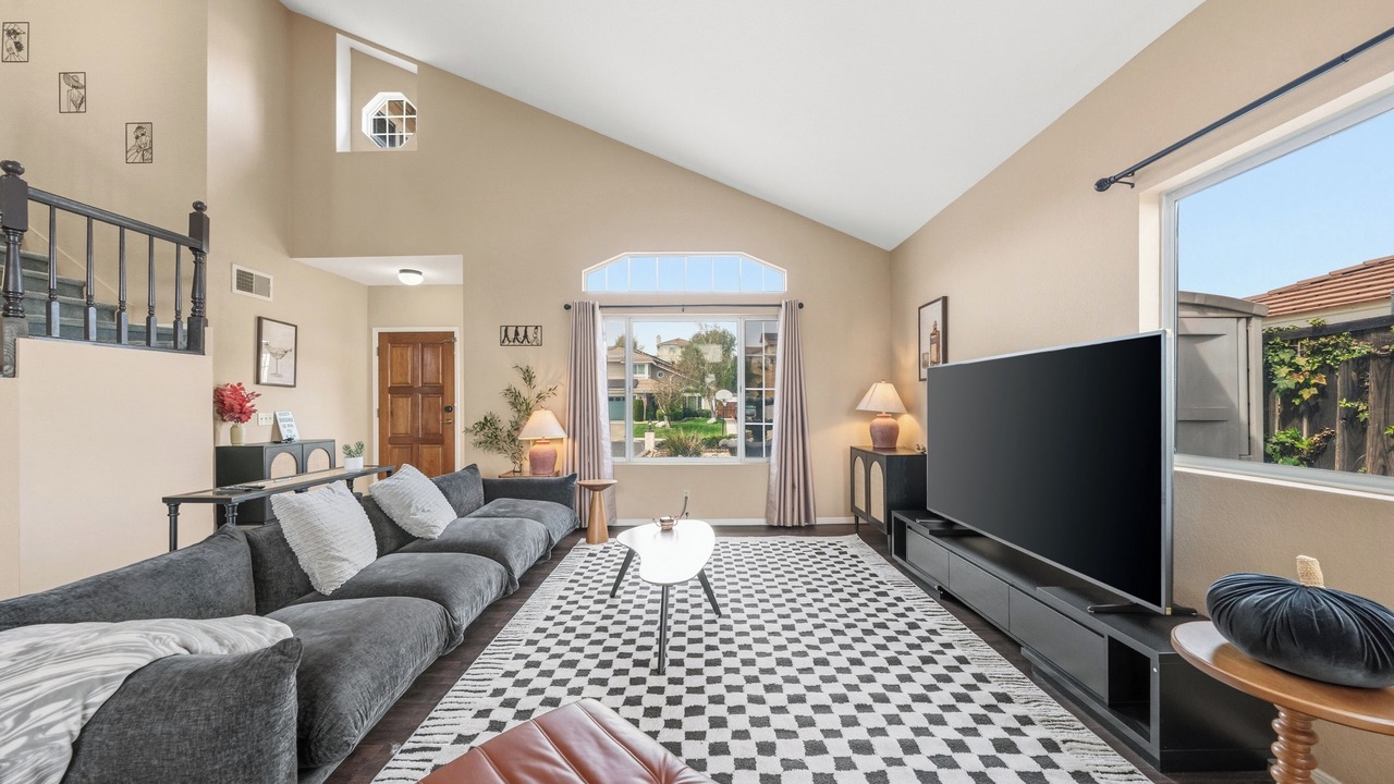 Photo of Livingroom in Temecula