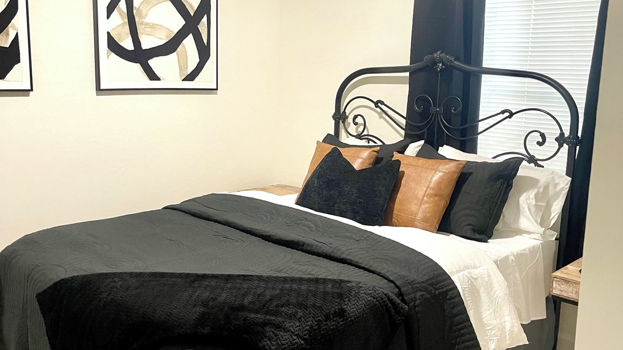Photo of Bedroom in Bakersfield