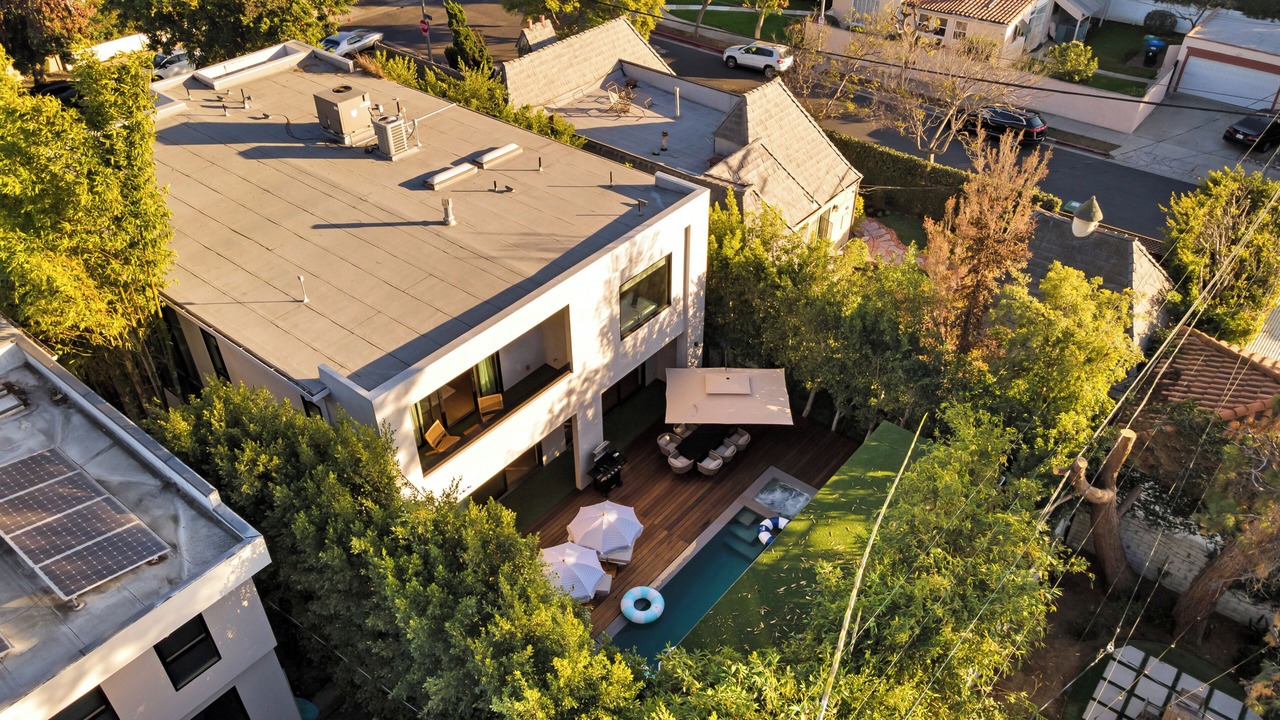 Photo of Outdoor in Beverly Grove