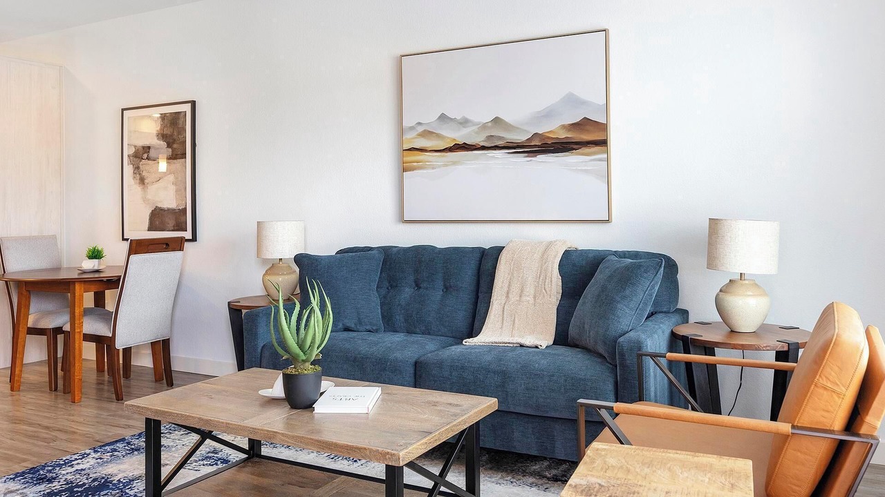Photo of Livingroom in East Mesa