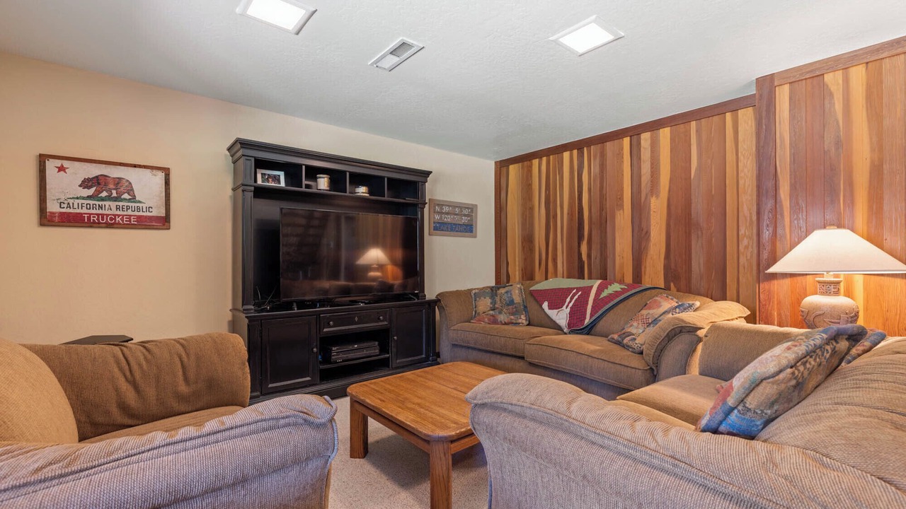 Photo of Livingroom in Alpine Meadows