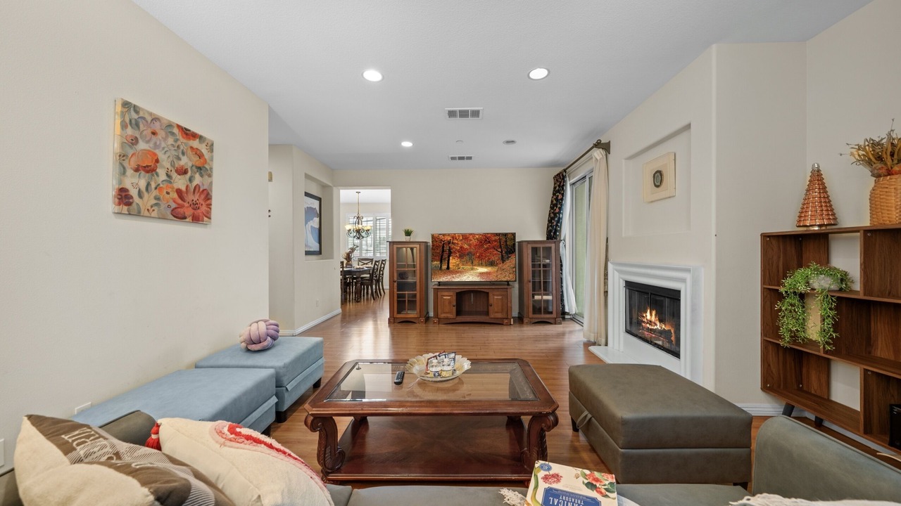 Photo of Livingroom in El Monte