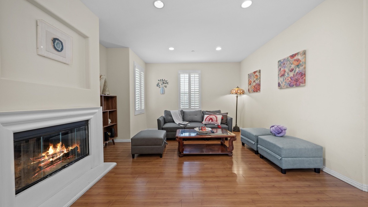 Photo of Livingroom in El Monte