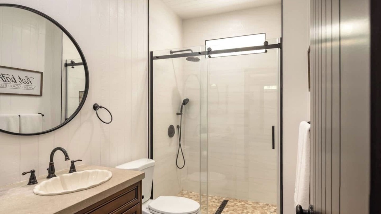 Photo of Bathroom in Mountain Center