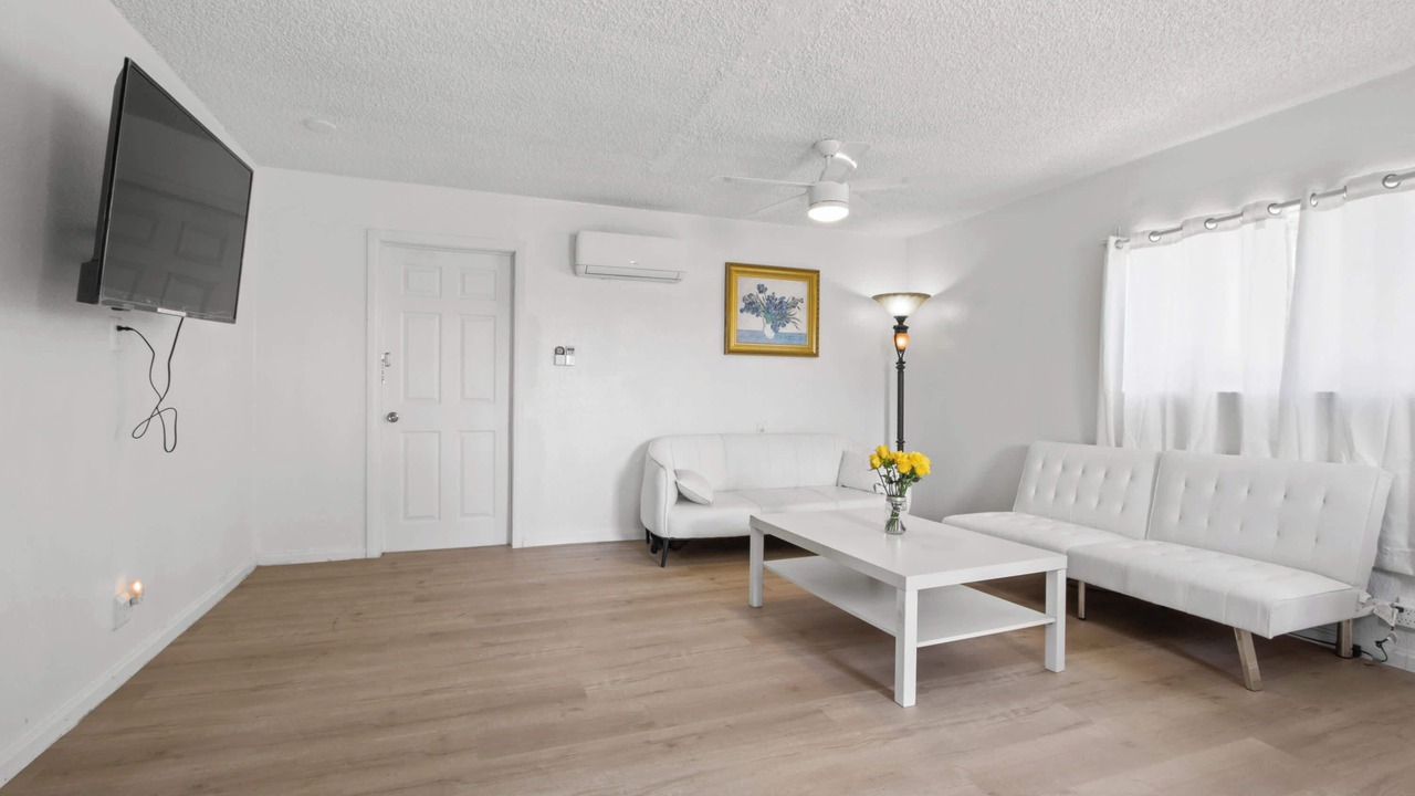 Photo of Livingroom in Ontario
