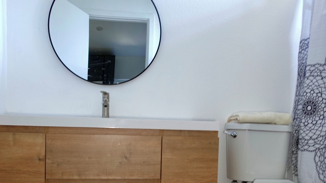 Photo of Bathroom in Los Angeles