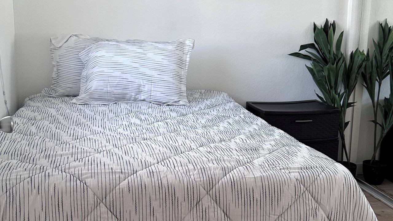 Photo of Bedroom in Los Angeles