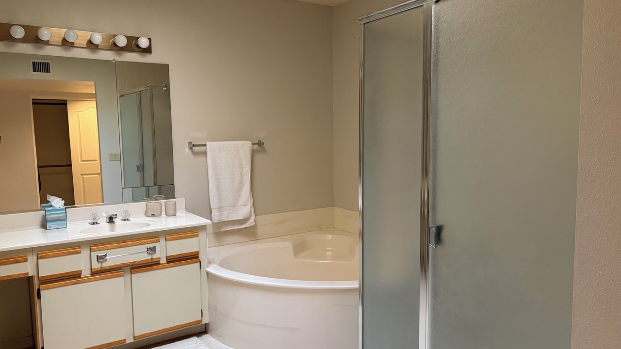Photo of Bathroom in Cottonwood
