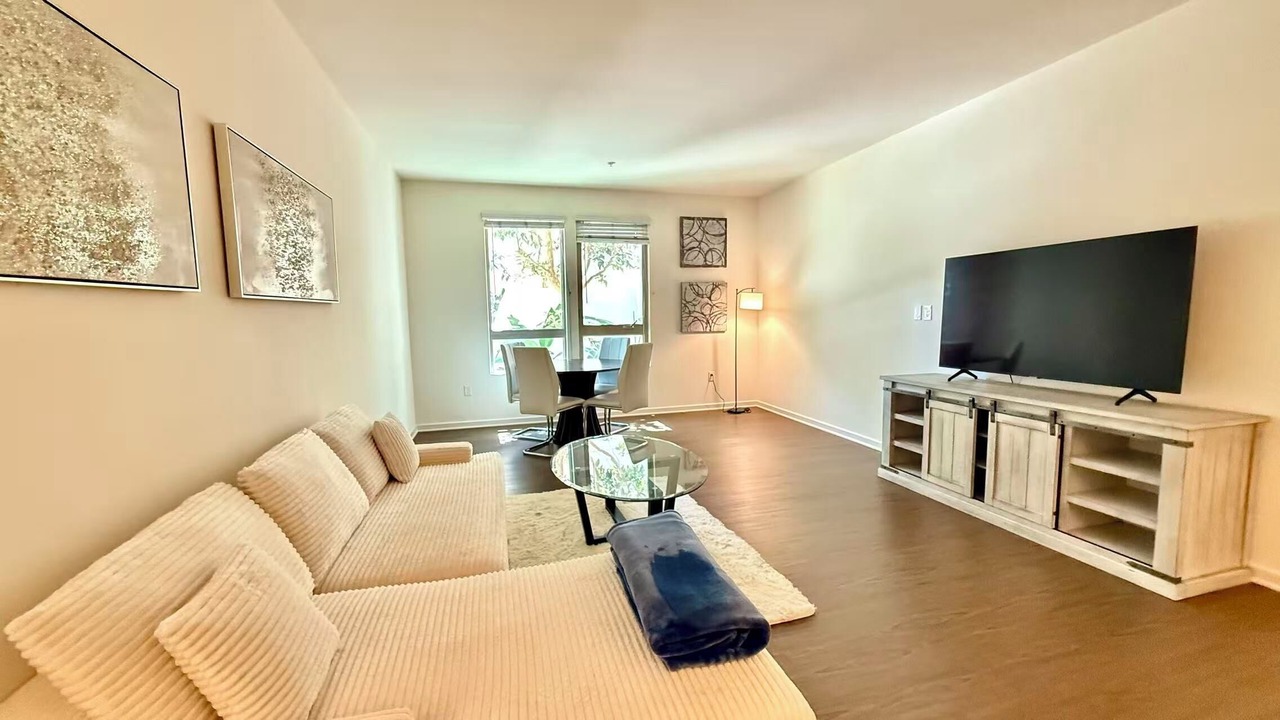 Photo of Livingroom in Tustin