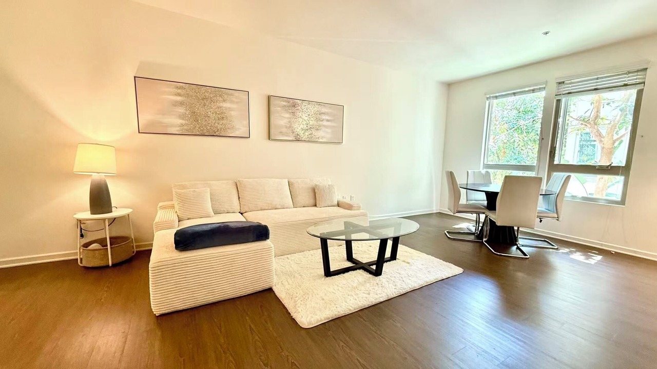 Photo of Livingroom in Tustin