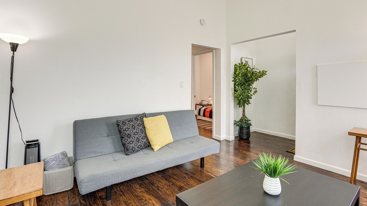 Photo of Livingroom in Clawson