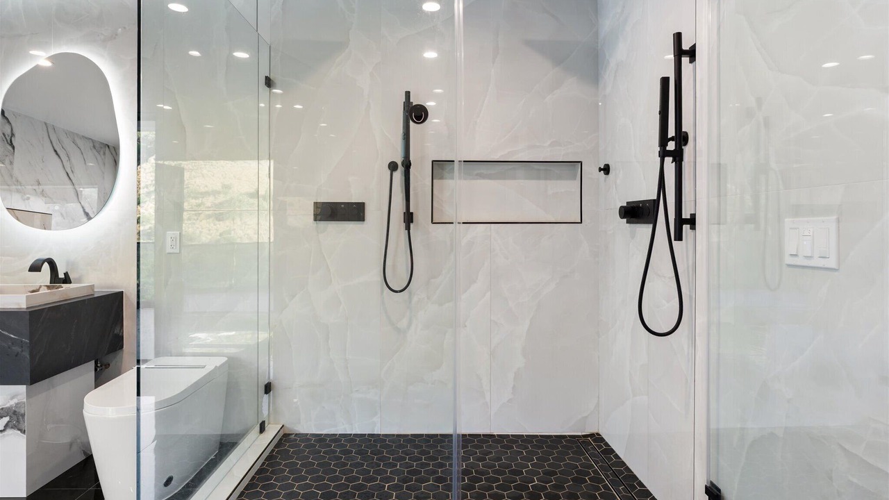 Photo of Bathroom in Hollywood Hills West