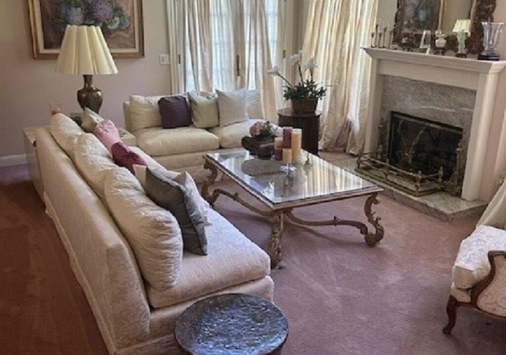 Photo of Livingroom in St. Helena