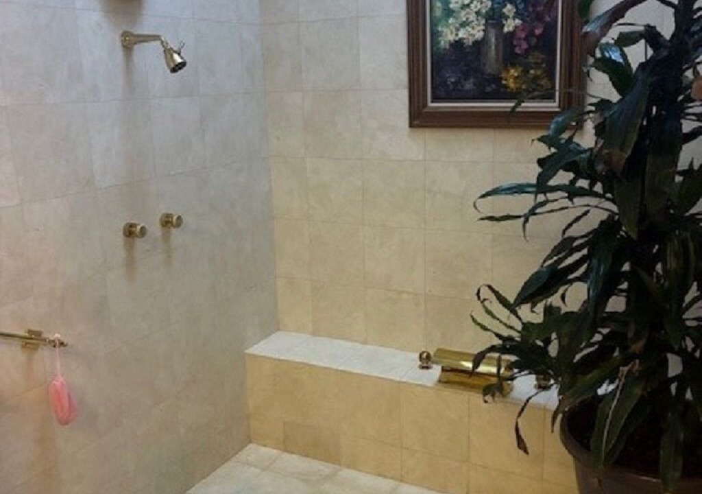 Photo of Bathroom in St. Helena