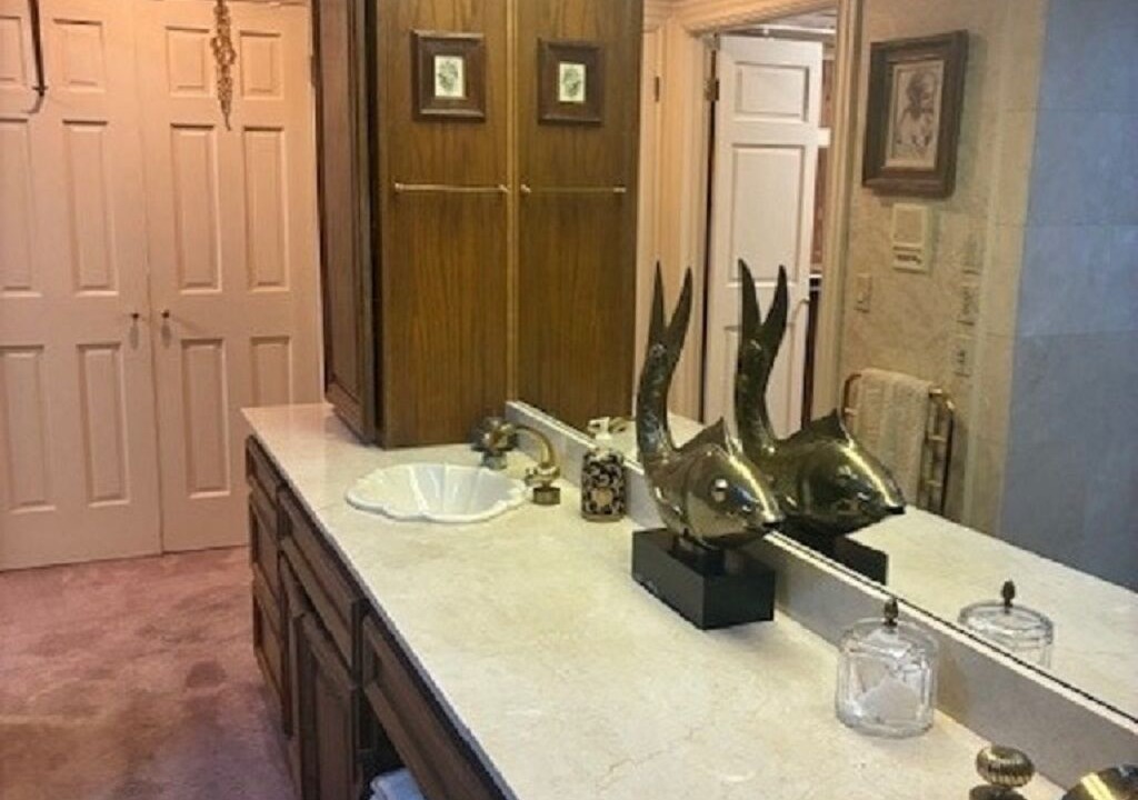 Photo of Bathroom in St. Helena