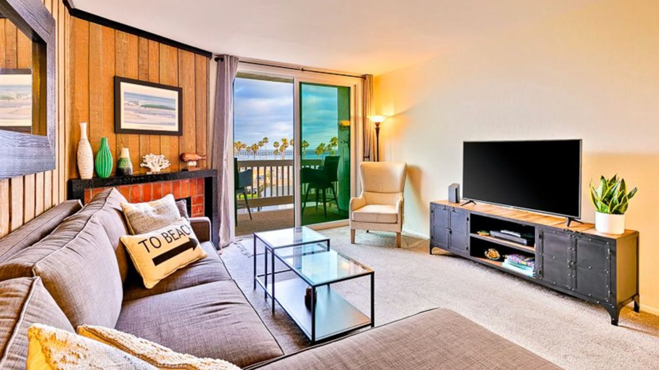 Photo of Livingroom in Townsite