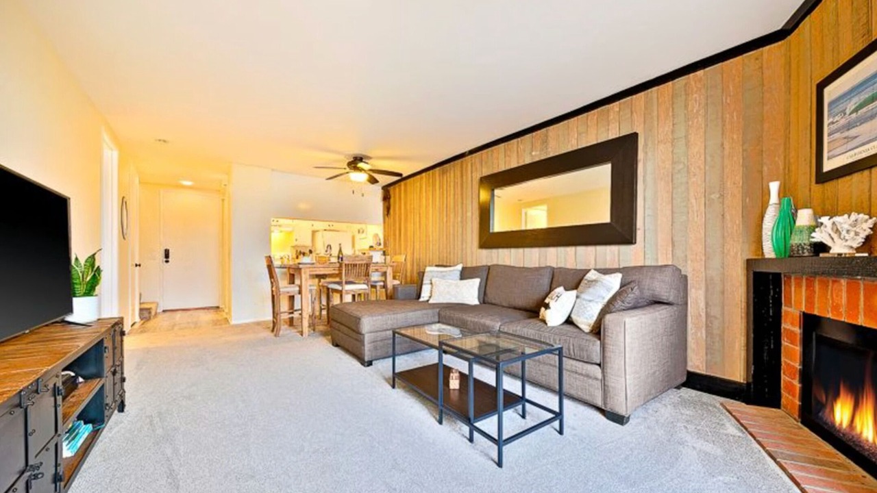 Photo of Livingroom in Townsite