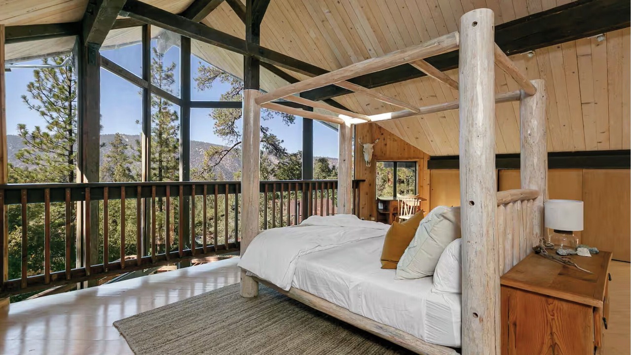 Photo of Bedroom in Pine Mountain Club