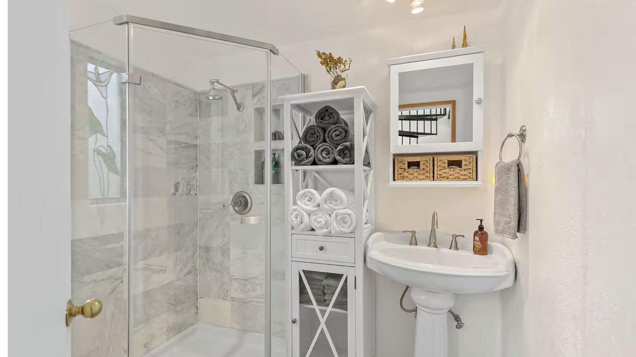 Photo of Bathroom in Pine Mountain Club