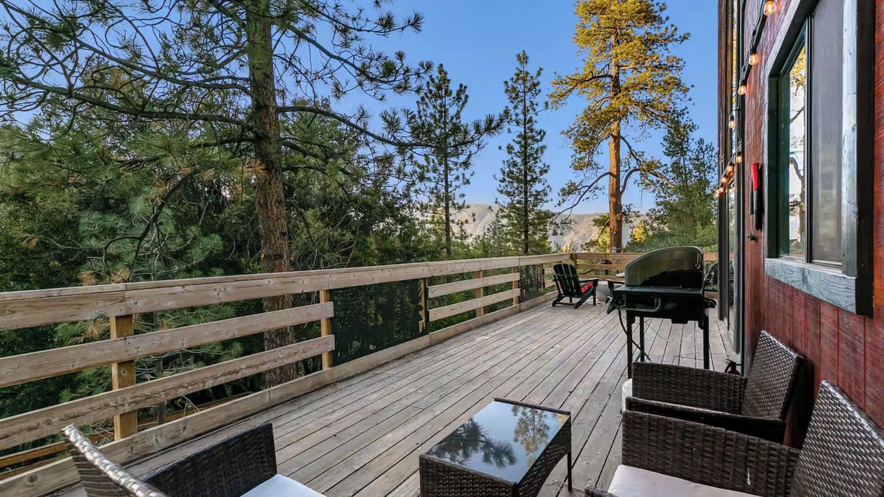 Photo of Patio Balcony in Pine Mountain Club