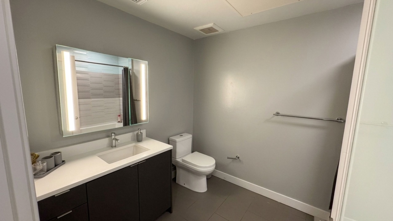 Photo of Bathroom in Fairfax District
