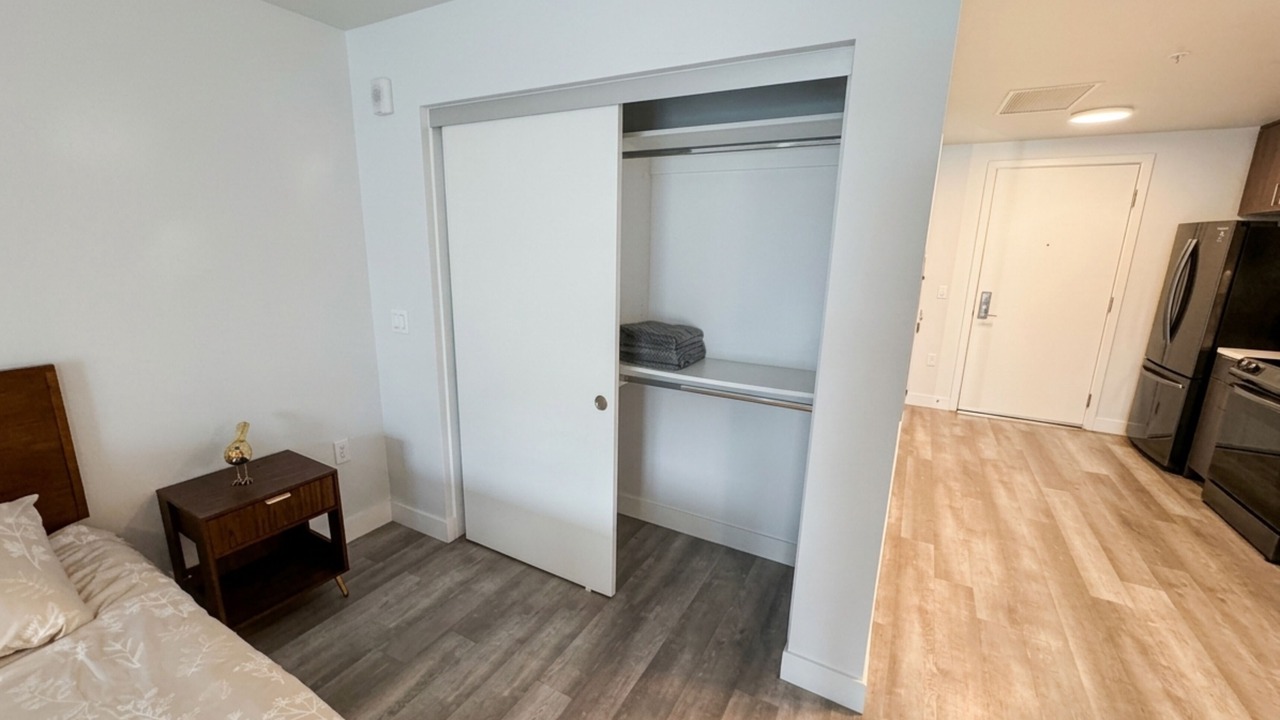 Photo of Bedroom in Fairfax District