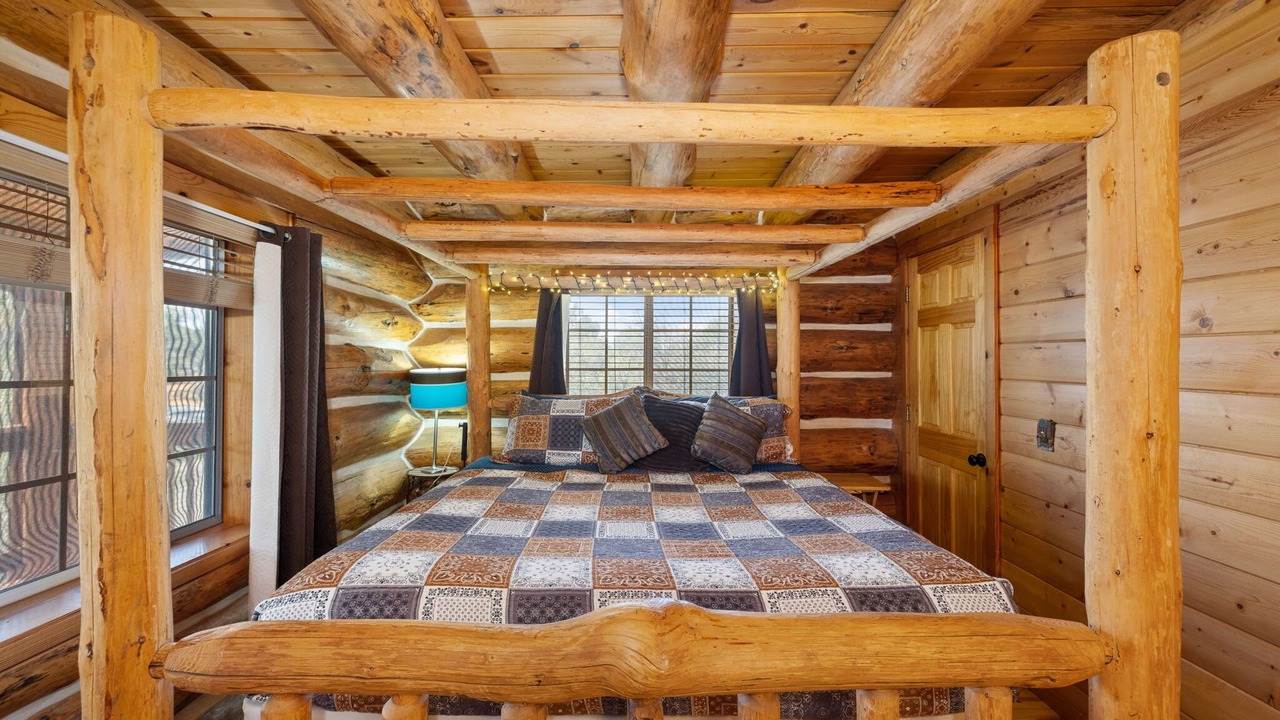 Photo of Bedroom in Williamson