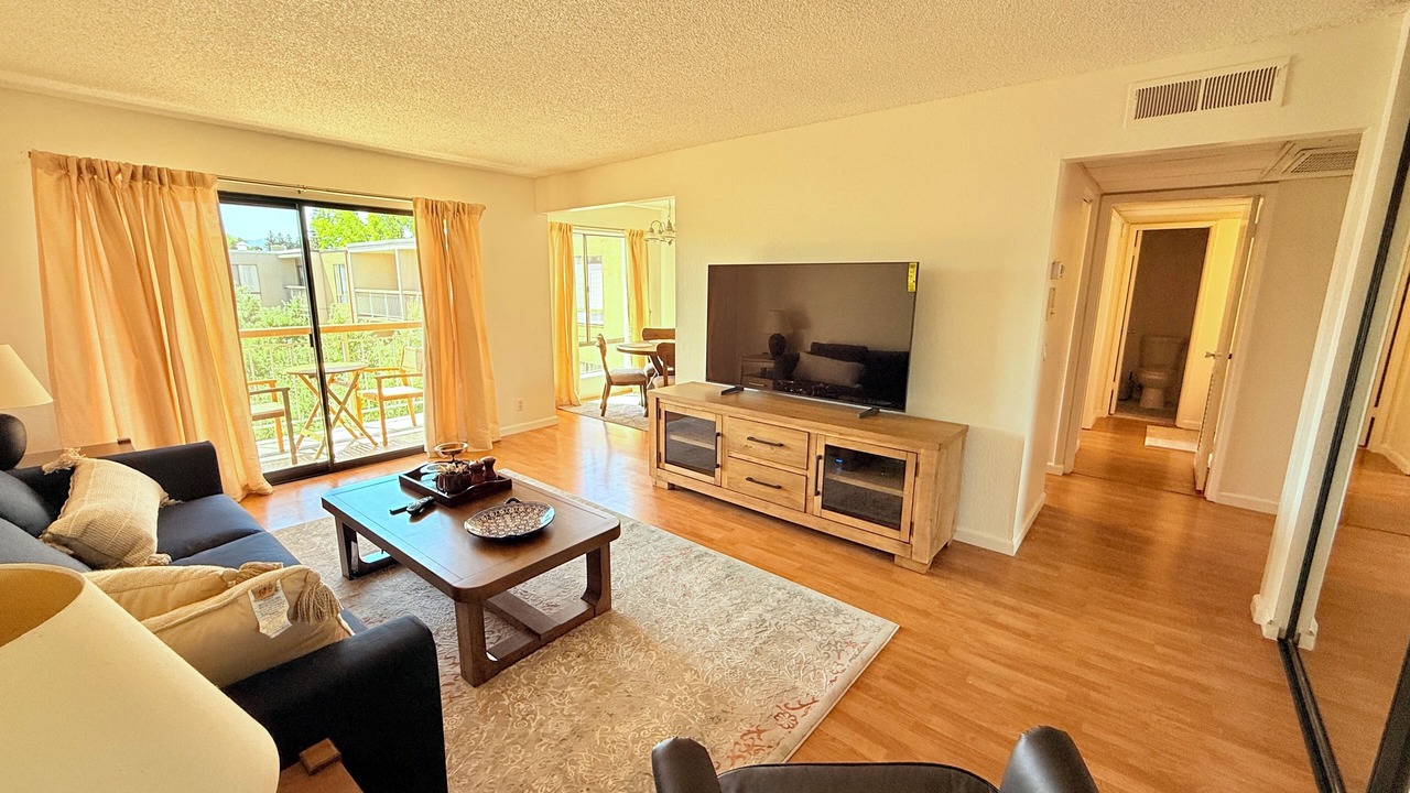 Photo of Livingroom in Walnut Creek