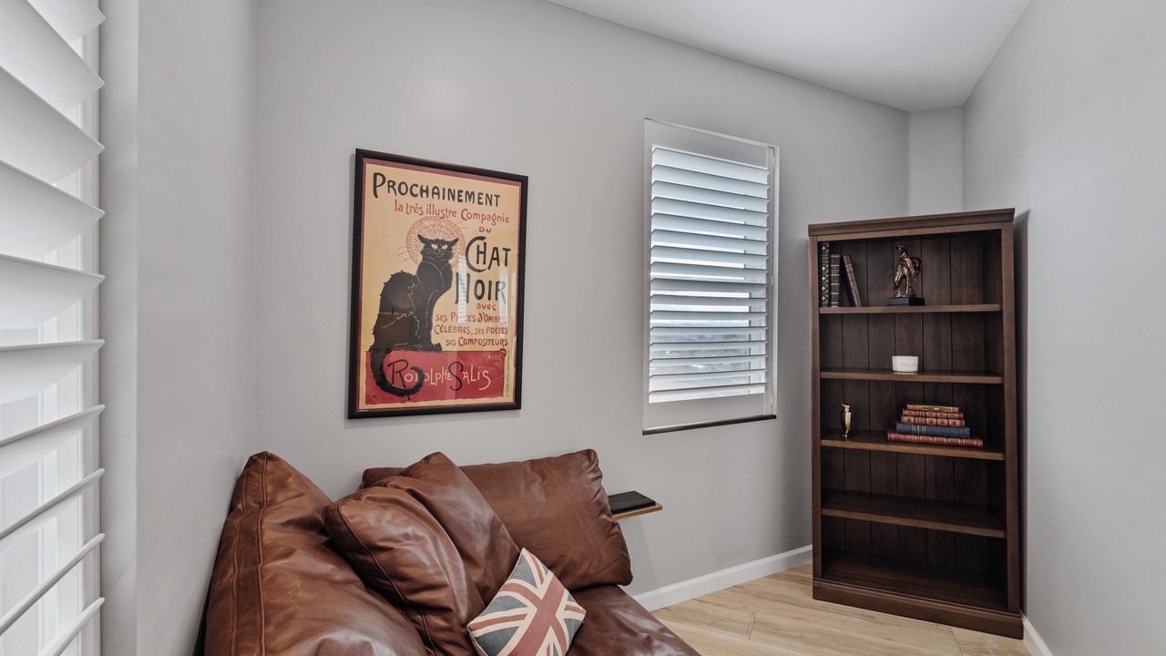 Photo of Livingroom in Vista