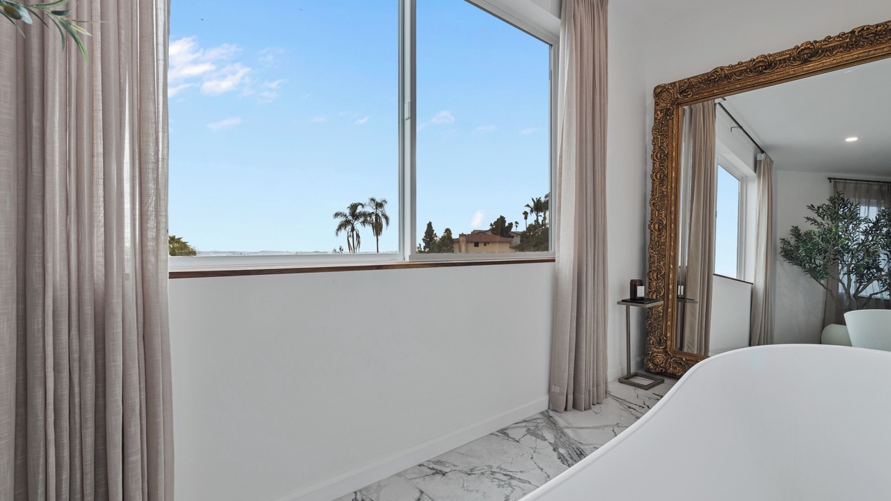 Photo of Bathroom in Vista