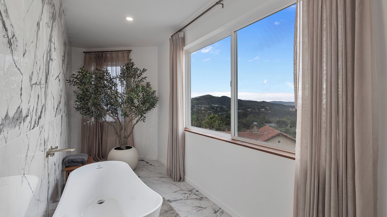 Photo of Bathroom in Vista