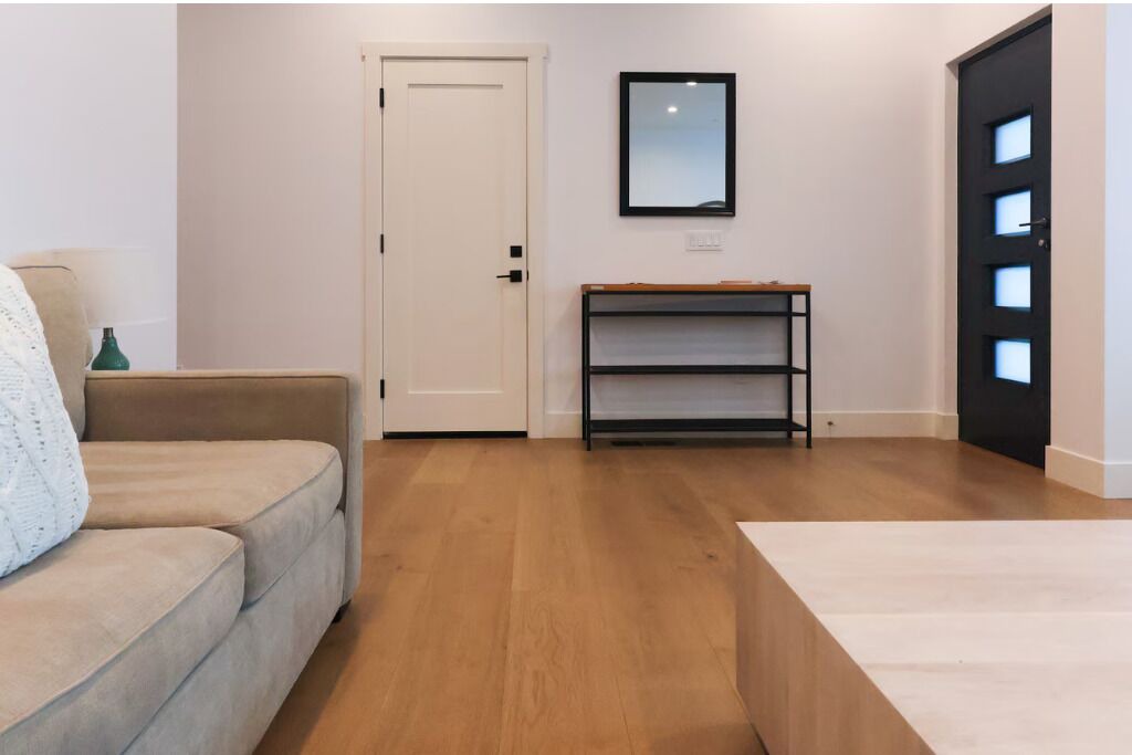 Photo of Livingroom in East Palo Alto