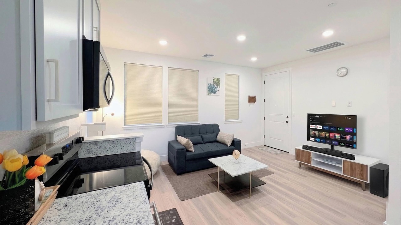 Photo of Livingroom in Tracy