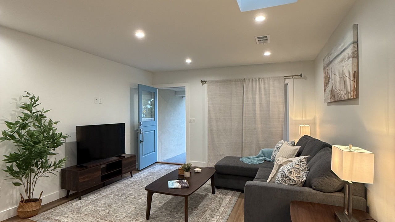 Photo of Livingroom in Imperial Beach