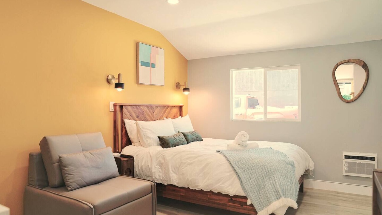 Photo of Bedroom in Cherryland