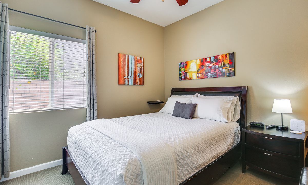 Photo of Bedroom in Desert Park Estates