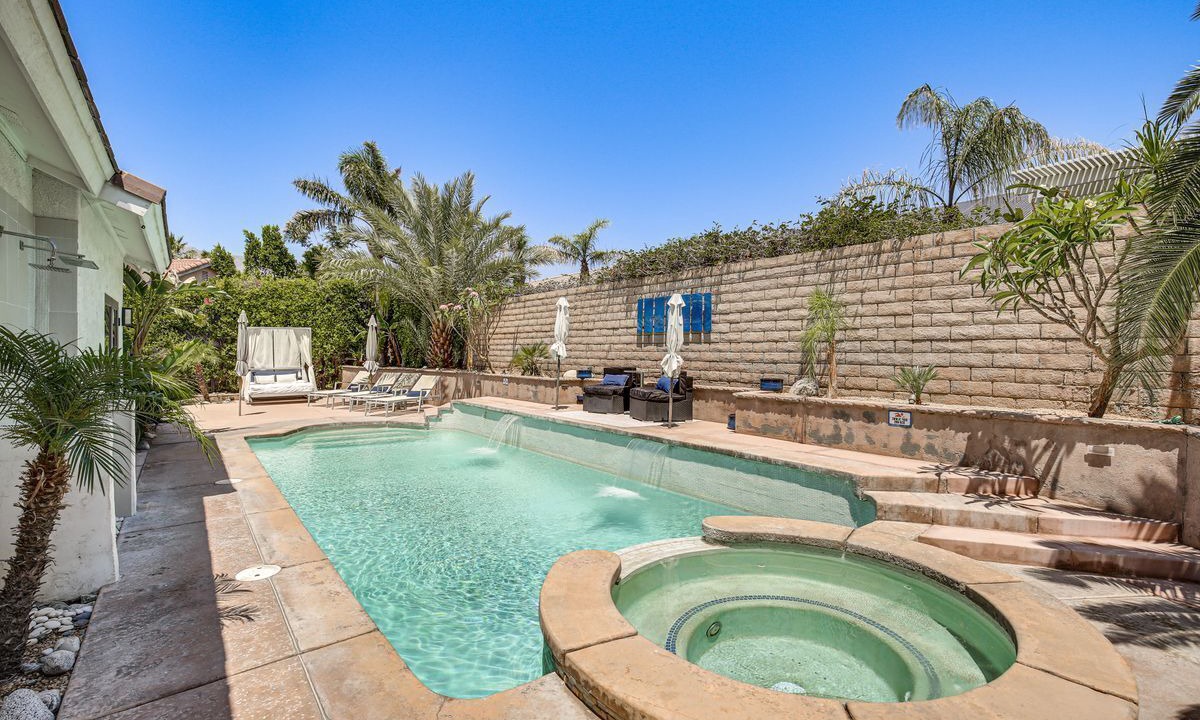 Photo of Outdoor in Desert Park Estates