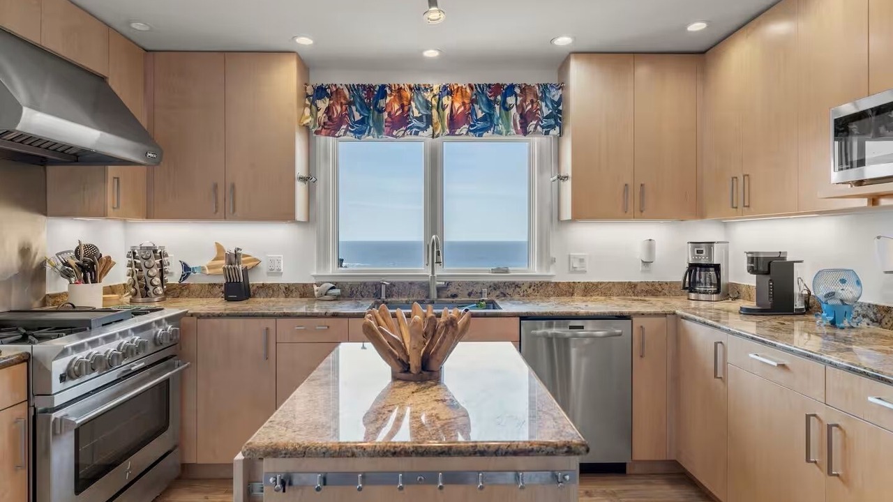 Photo of Kitchen in Jenner