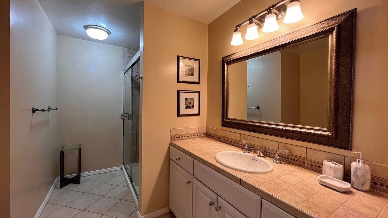 Photo of Bathroom in West Floral Park