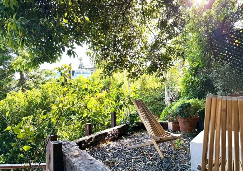 Photo of Outdoor in Hollywood Heights