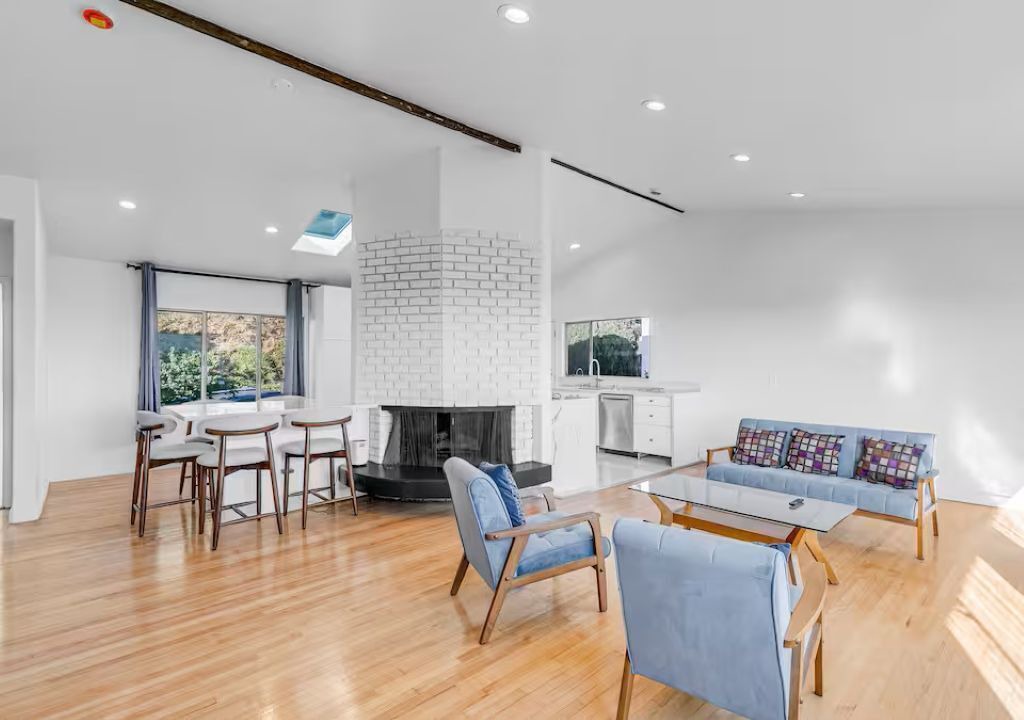 Photo of Livingroom in Los Feliz