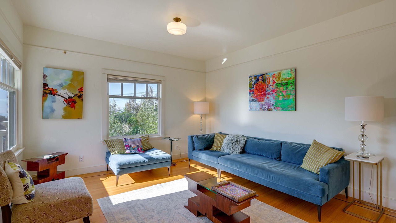 Photo of Livingroom in Berkeley Hills